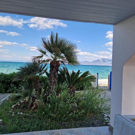 Appartement Korinthian Sea View à Nerántza Extérieur photo