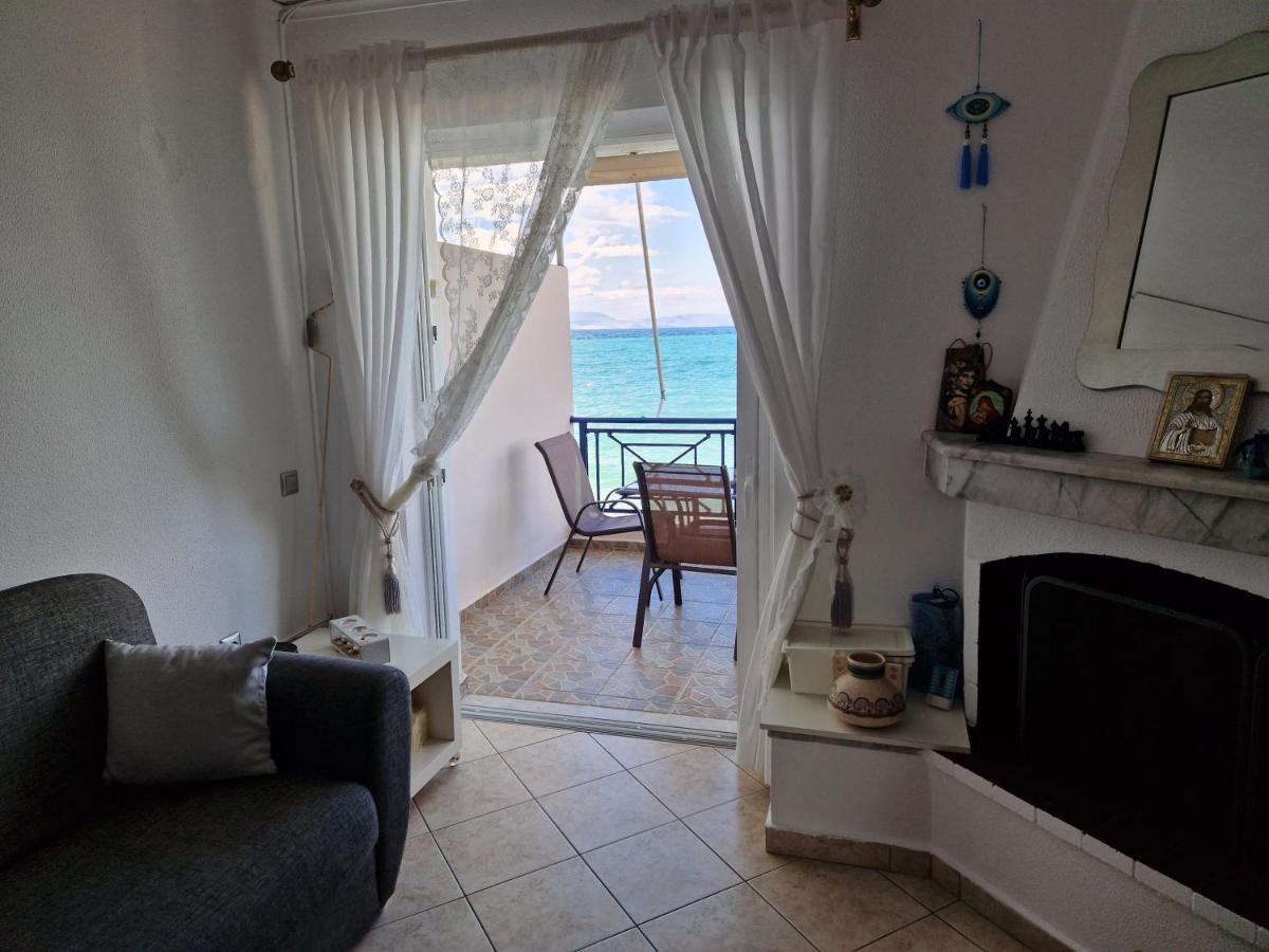 Appartement Korinthian Sea View à Nerántza Extérieur photo