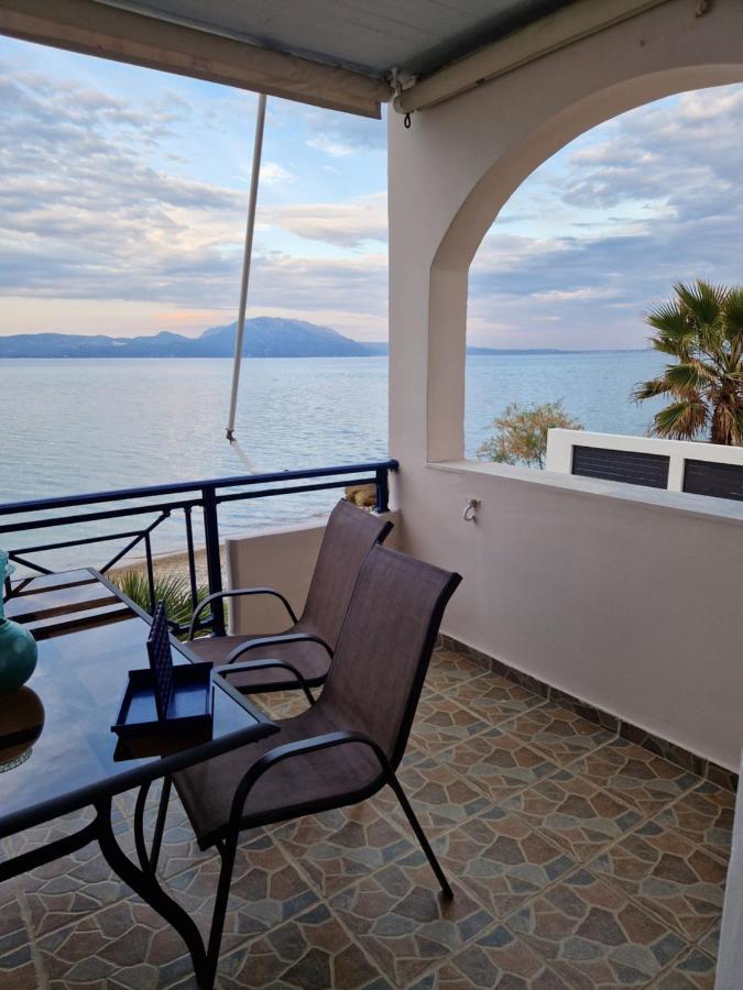 Appartement Korinthian Sea View à Nerántza Extérieur photo